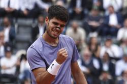 lol季中赛-ATP总决赛力克法网，阿尔卡拉斯状态火热的简单介绍